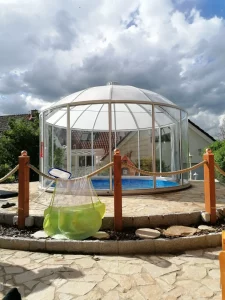 pavillon-rondo-vk-poolueberdachung-verdrehbar